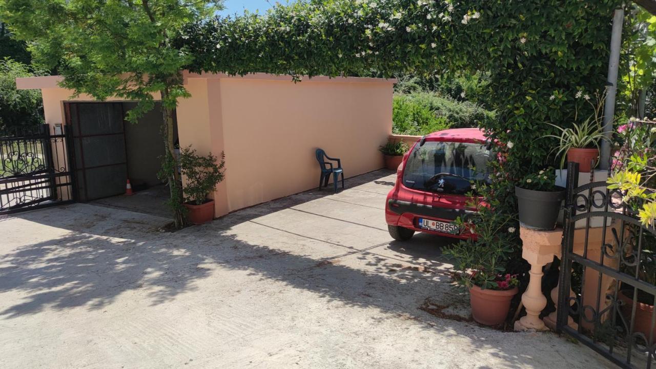 Guest'S House "Lindi&Roni" Leilighet Ulcinj Eksteriør bilde